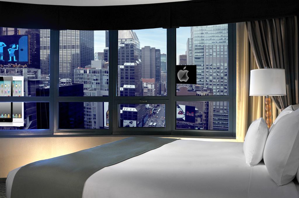 Doubletree Suites By Hilton Nyc - Times Square New York Exteriér fotografie