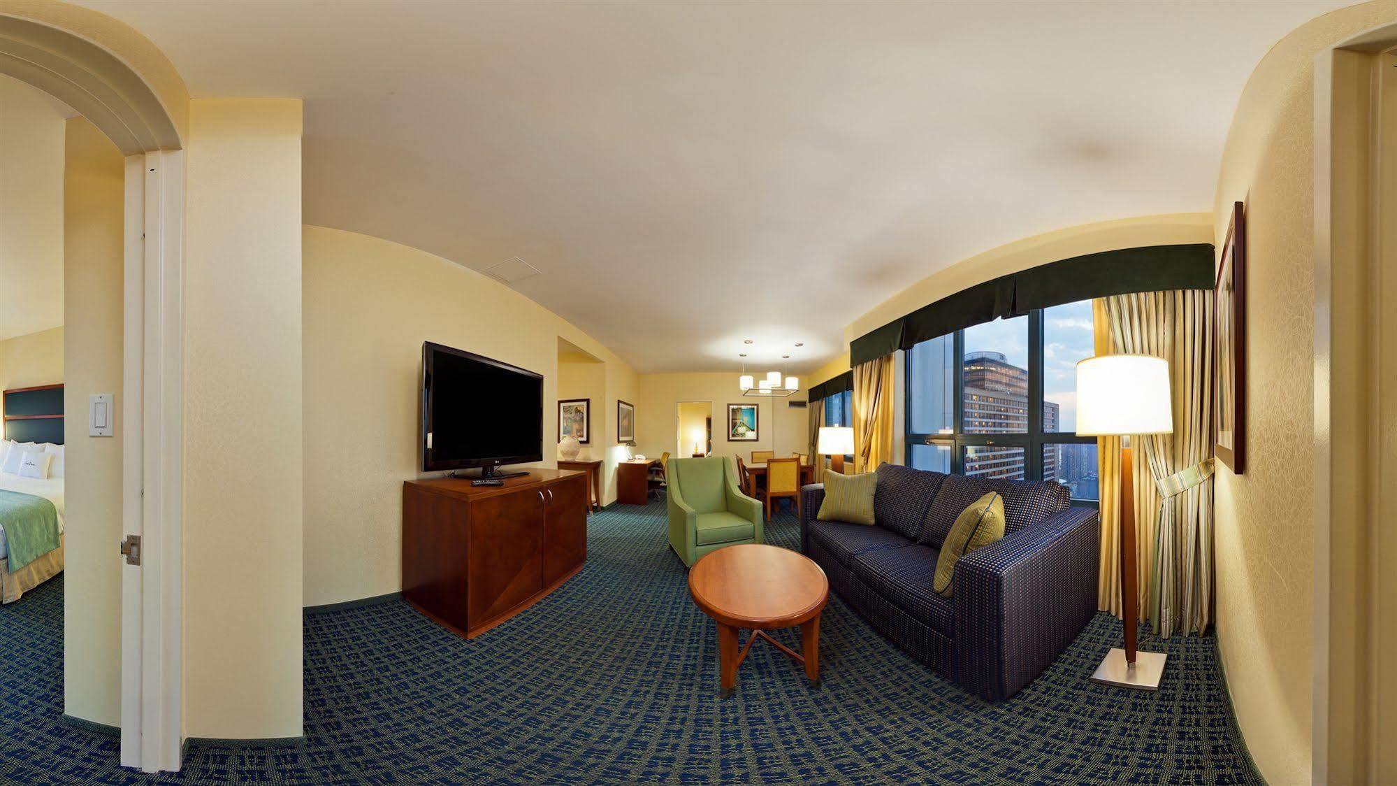 Doubletree Suites By Hilton Nyc - Times Square New York Exteriér fotografie